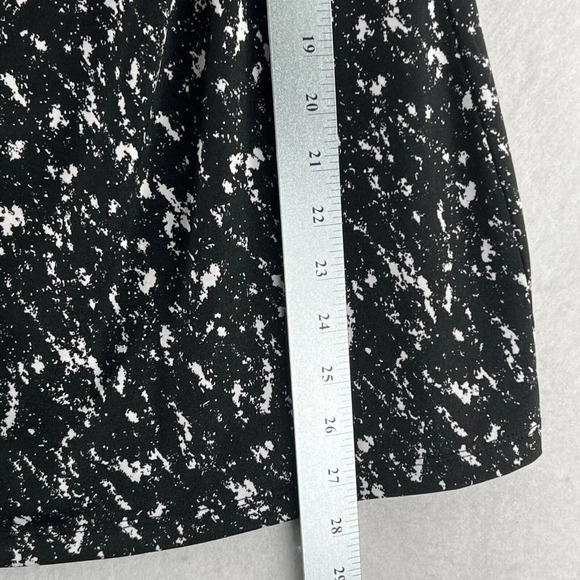 89TH & MADISON Tank Womens Sz M Printed Draped Sleeveless Stretch Jersey Black - Picture 10 of 10